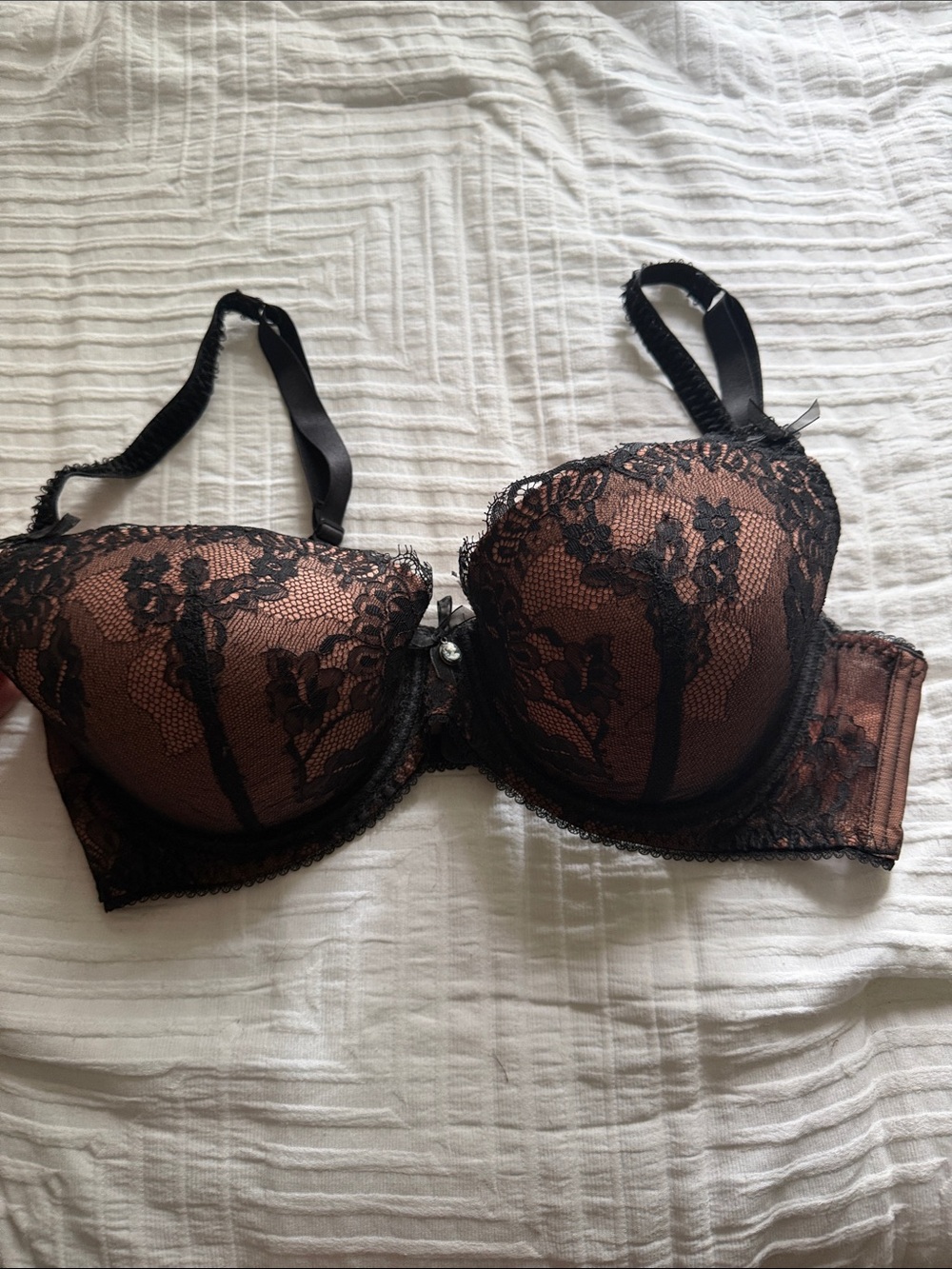 Dita Von Teese Black Lace Overlay Push-Up Bra 38D brand new (no tags)